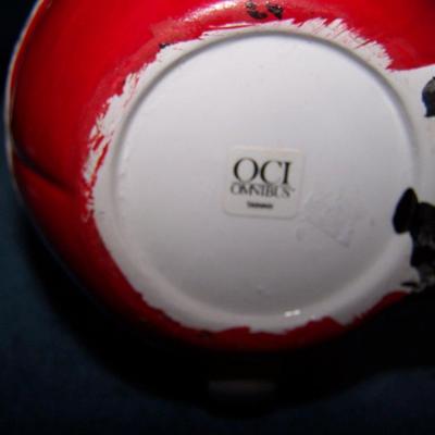 LOT 36 CUTE COLLECTABLE OCI/OMNIBUS SANTA TEAPOT
