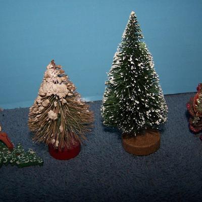 LOT 38 MORE ADORABLE VINTAGE MCM CHRISTMAS SMALLS