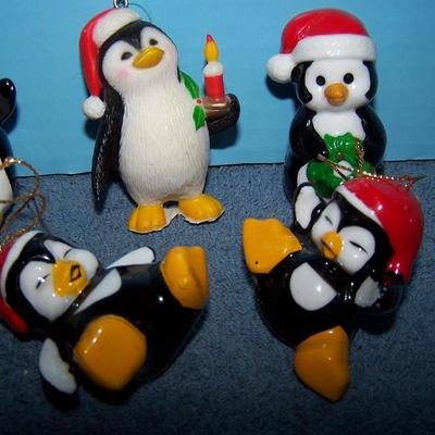LOT 40 CUTE CHRISTMAS PENGUINS FIGURES & ORNAMENTS