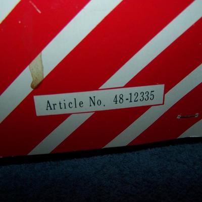 LOT 41 SPECTACULAR VINTAGE CHRISTMAS PUTZ LIGHTED VILLAGE BOX SET