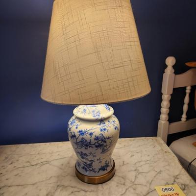 Jonathan Y Blue on White Floral Birds Table Lamp