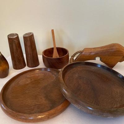Wood kitchen items