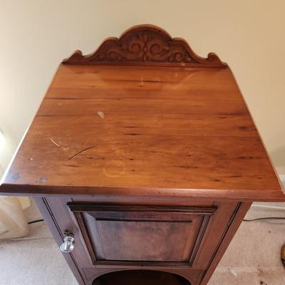 Vintage Night Stand Side Table 16x14x27