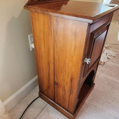Vintage Night Stand Side Table 16x14x27