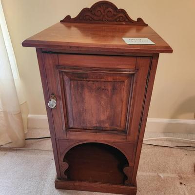 Vintage Night Stand Side Table 16x14x27