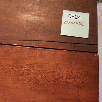 Vintage Drop Leaf Table 51x40x28 21" with Leaves dropped