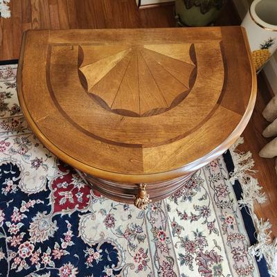 3 Drawer Bowfront End Table 28x18x26H