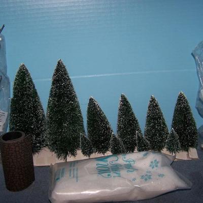 LOT 50 GREAT COLLECTABLE DEPT 56 VILLAGE LANDSCAPE TREES