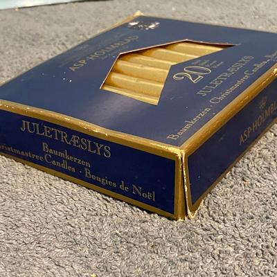LOT 59 GREAT VINTAGE THANKSGIVING & GOLD CHRISTMAS CANDLES