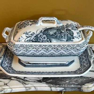 Wedgwood Blue Transfer Soup Tureen with Under Plate