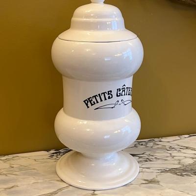 French Country Style Cookie Jar