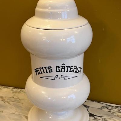 French Country Style Cookie Jar
