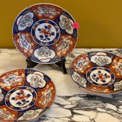 Vintage Japanese Hand Painted Imari Plates- set of 3
