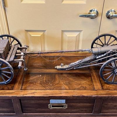 Large Model Display Cannon
