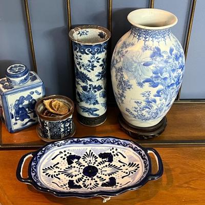 Blue & White Misc Painted Porcelain Décor Lot