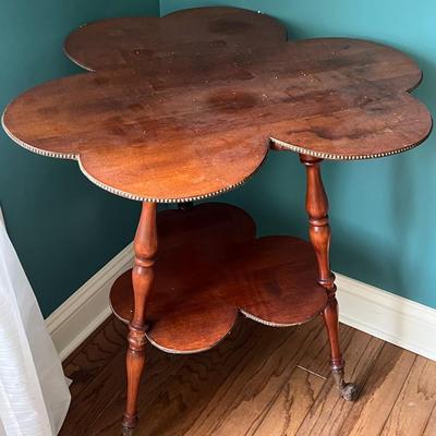 Antique Quarter-Sawn Oak Brass & Glass Cloverleaf Parlor Table, circa 1900