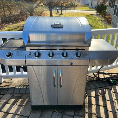 Char Broil 5-Burner Gas Grill