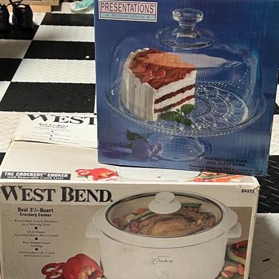 Crock Pot and Cake Stand
