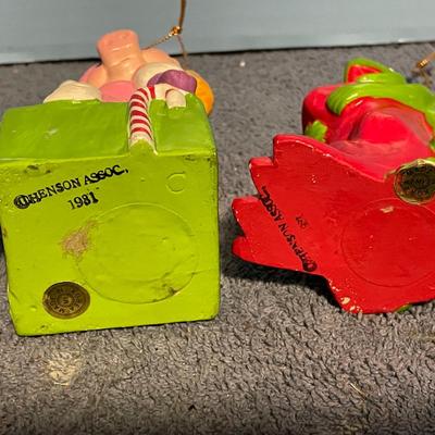 LOT 62 WONDERFUL COLLECTABLE MUPPETS ORNAMENTS--MISS PIGGY & KERMIT