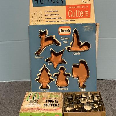 LOT 71 WONDERFUL MCM METAL COOKIE CUTTERS