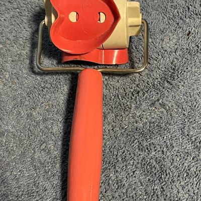 LOT 72 WONDERFUL VINTAGE COOKIE CUTTER WHEELS