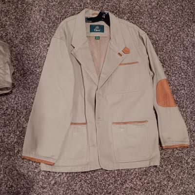 RIVER RUN FISHING VEST AND ORVIS FIELD HUNTING JACKET