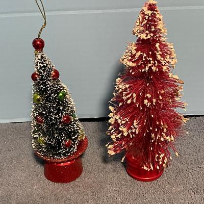LOT 78 FAB VINTAGE BRUSH CHRISTMAS TREES
