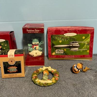 LOT 83 MOSTLY HALLMARK ORNAMENTS 1 CARE BEAR