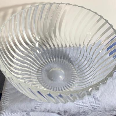9” Towle Crystal Center Piece / Serving Bowl