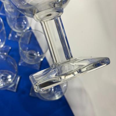 EIGHT Rectangular Base Water Goblets