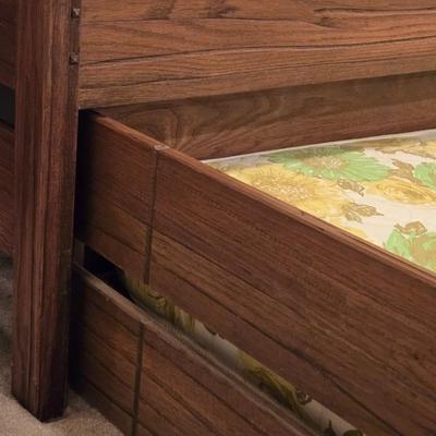 Ranch Oak Bunk Beds with a Pull Out Trundle Bed with Ladder and Matching Mirror