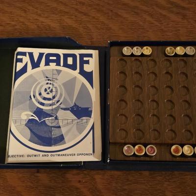 Vintage Evade Game