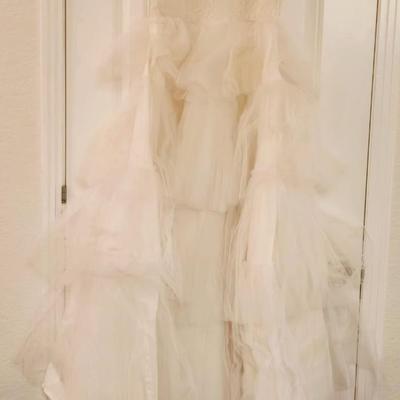 Vintage Lace Bodice with Tulle Ruffles Wedding Dress