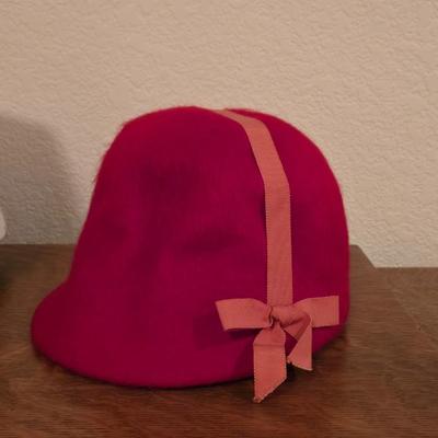 2 Vintage Ladies Hatswith Hat Box