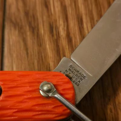 Vintage Schrade Walden Knife