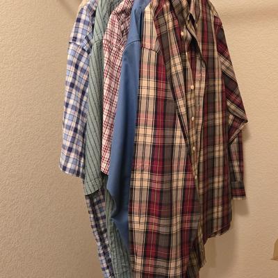 Lot of Men's Button Down Long & Short Sleeve Shirts