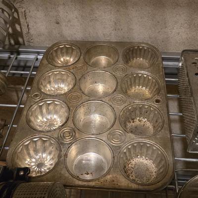 Large Vintage Kitchen Lot