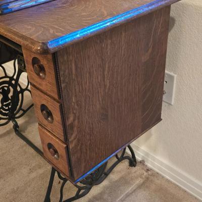 Vintage Singer Sewing Table