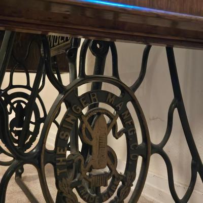 Vintage Singer Sewing Table
