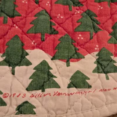 Vintage Quilted Plush Christmas Tree and 2 Placemats