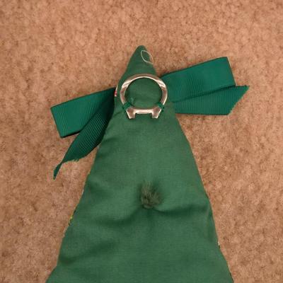 Vintage Quilted Plush Christmas Tree and 2 Placemats