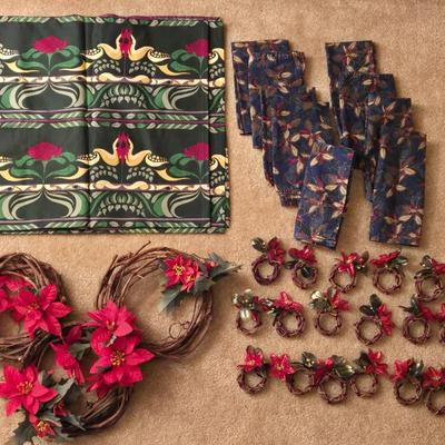 Vintage Tablerunner, Napkins and Napkin Rings