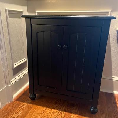 Painted Wooden Footed Cabinet (DR-MG)
