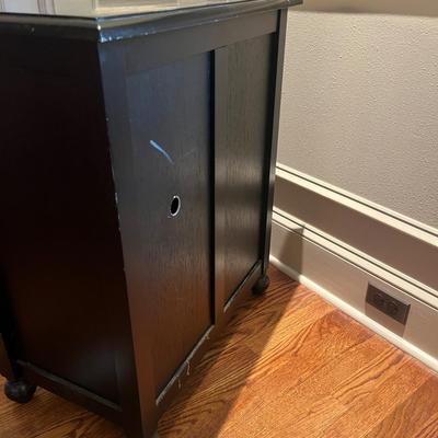 Painted Wooden Footed Cabinet (DR-MG)