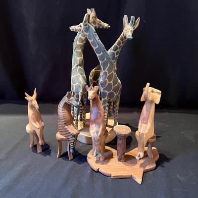 Hand Carved African Animals Wood Figurines (LR-RG)