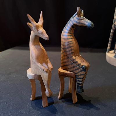Hand Carved African Animals Wood Figurines (LR-RG)