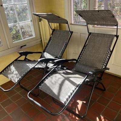 Two Zero Gravity Chairs (SR-MG)