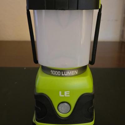 1000 Lumens Flashlight Lantern