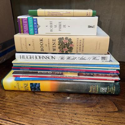 O-1030 Wine Books/Wine Enthusiasts Magazines