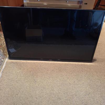 O1031 LG 47” Flatscreen Television with Sony CD/DVD Player